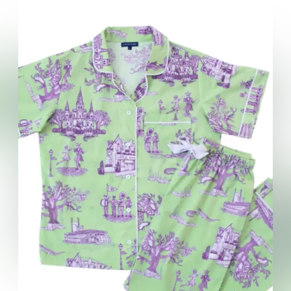 KATIE KIME New Orleans Toile pajama set in green and purple Mardi Gras - Picture 3 of 13
